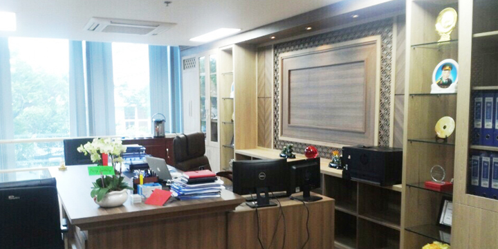 Xem phong thủy bàn làm việc tuổi Dậu để công danh phát triển